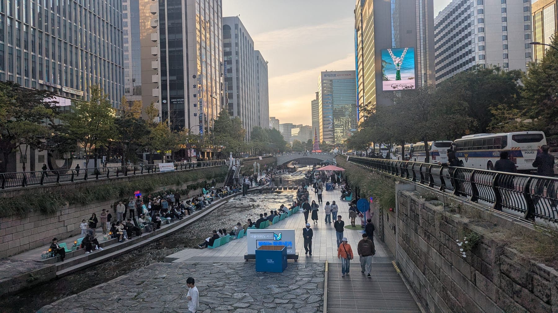 The restored Cheonggyecheon stream in central Seoul today